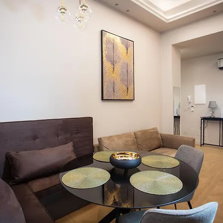 Apartment Cavour *
