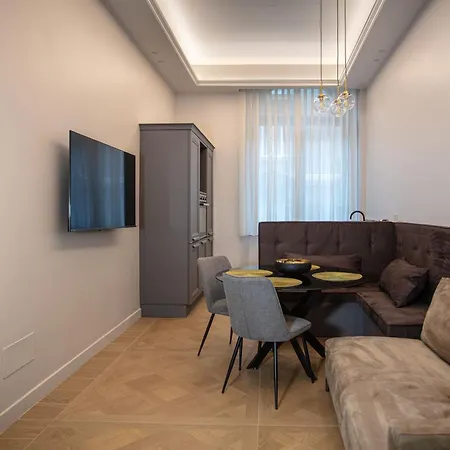 Cavour * ボローニャ