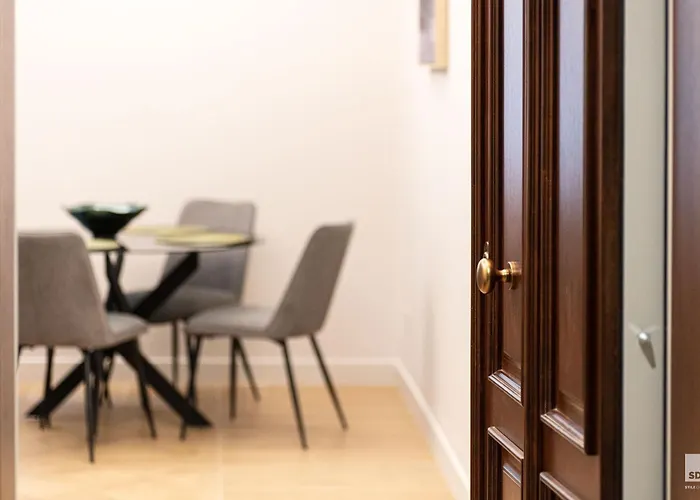 Cavour Apartment Bologna